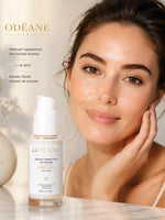 Portrait féminin et sérum ODÉANE avec textes annonçant atténuation de l'apparence des taches brunes, unification du teint et éclat naturel.